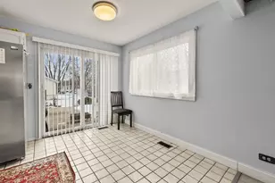 1767 Hemlock Dr, Glendale Heights, IL 60139 - Photo 8