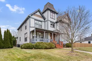 1009 Walter St, Lemont, IL 60439 - Photo 2