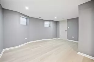 553 N Leamington Ave, Chicago, IL 60644 - Photo 32