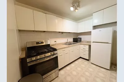 1450 E 55th Place #821S, Chicago, IL 60637 - Photo 8