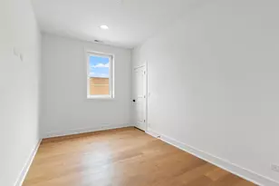 6414 N Francisco Ave, Chicago, IL 60645 - Photo 6