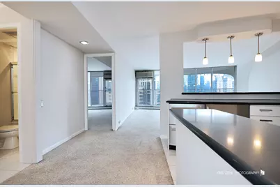 300 N State Street #2212, Chicago, IL 60654 - Photo 2