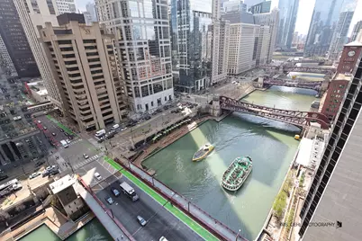 300 N State Street #2212, Chicago, IL 60654 - Photo 8