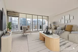300 N State St, Chicago, IL 60654 - Photo 6