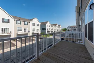 804 Neubauer Circle, Lindenhurst, IL 60046 - Photo 26