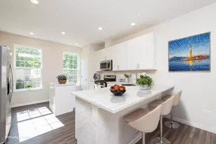 804 Neubauer Circle, Lindenhurst, IL 60046 - Photo 6