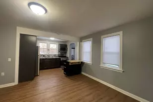 3323 Charles Ct, Island Lake, IL 60042 - Photo 10