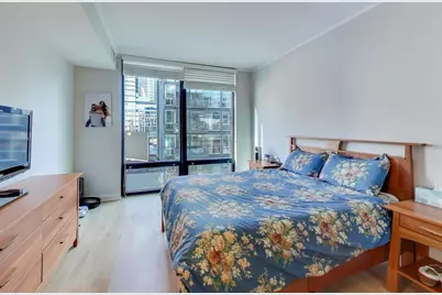 744 N Clark Street #505, Chicago, IL 60654 - Photo 12