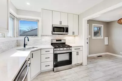 1916 Courtland Avenue, Park Ridge, IL 60068 - Photo 8