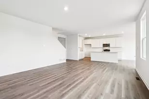 1216 Wildflower Ln, Bartlett, IL 60103 - Photo 6