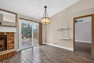 1690 Red Coach Ln, Algonquin, IL 60102 - Photo 6