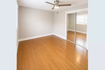 14008 S Saginaw Avenue, Burnham, IL 60633 - Photo 6
