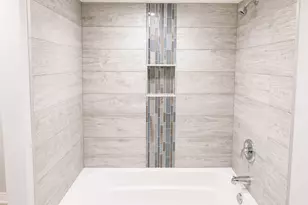 14008 S Saginaw Ave, Burnham, IL 60633 - Photo 10