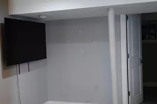 14008 S Saginaw Ave, Burnham, IL 60633 - Photo 30