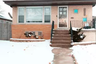 14008 S Saginaw Ave, Burnham, IL 60633 - Photo 1