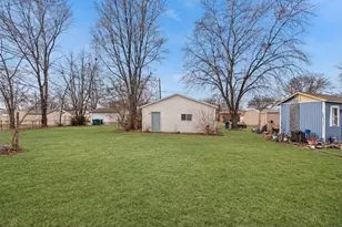 189 N La Salle Ave, Bradley, IL 60915 - Photo 18