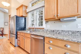 9416 Georgetown Ln, Crystal Lake, IL 60014 - Photo 8