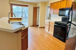 2016 Harrison Ave, Mundelein, IL 60060 - Photo 10