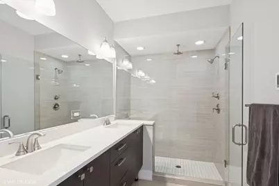 [Address not provided], Chicago, IL 60618 - Photo 12