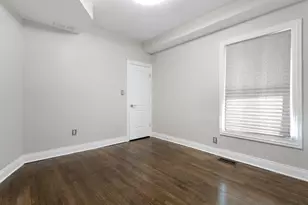 7700 S Paxton Ave, Chicago, IL 60649 - Photo 22