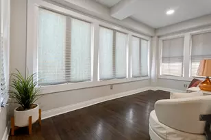 7700 S Paxton Ave, Chicago, IL 60649 - Photo 8