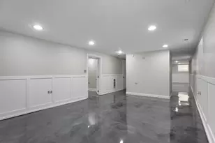 7700 S Paxton Ave, Chicago, IL 60649 - Photo 22