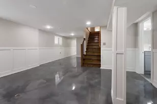 7700 S Paxton Ave, Chicago, IL 60649 - Photo 20