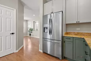 1824 Crenshaw Cir, Vernon Hills, IL 60061 - Photo 14