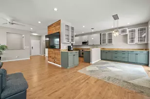 1824 Crenshaw Cir, Vernon Hills, IL 60061 - Photo 12