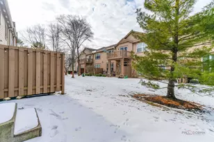 1824 Crenshaw Cir, Vernon Hills, IL 60061 - Photo 36