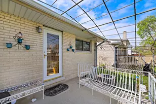538 Westmere Rd, Des Plaines, IL 60016 - Photo 30