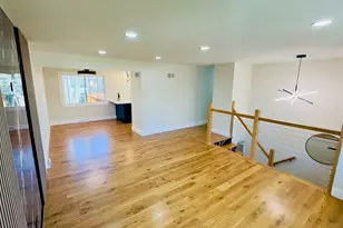 527 Northgate Rd, Lindenhurst, IL 60046 - Photo 4