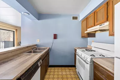 140 E Fountainview Lane #2B, Lombard, IL 60148 - Photo 8