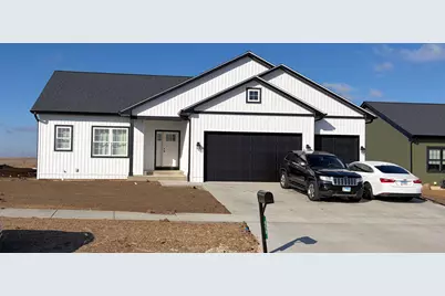 718 W Driscoll Street, Rochelle, IL 61068 - Photo 1