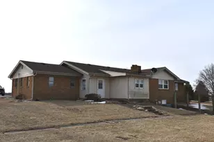 2278 County Rd 300 N, Toluca, IL 61369 - Photo 4