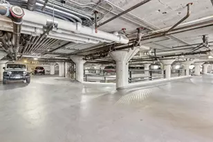 320 E 21st St, Chicago, IL 60616 - Photo 20