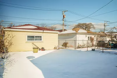 3912 W 55th Place, Chicago, IL 60629 - Photo 18