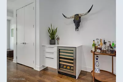 668 N Kingsbury Street #206, Chicago, IL 60654 - Photo 12