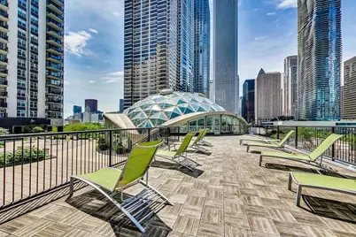 400 E Randolph Street #1210, Chicago, IL 60601 - Photo 18