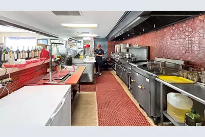 750 N Addison Road, Villa Park, IL 60181 - Photo 10