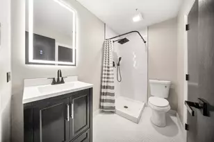 2237 W Polk St, Chicago, IL 60612 - Photo 20