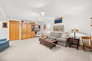 1755 Brock Cir, Sycamore, IL 60178 - Photo 32