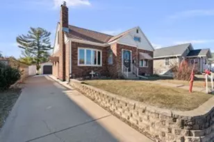 2030 40th St, Rock Island, IL 61201 - Photo 32