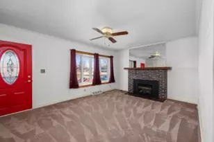 2030 40th St, Rock Island, IL 61201 - Photo 4