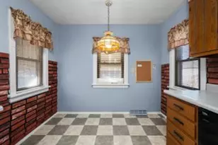 2030 40th St, Rock Island, IL 61201 - Photo 18