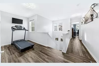 2874 Falling Waters Lane #2874, Lindenhurst, IL 60046 - Photo 18