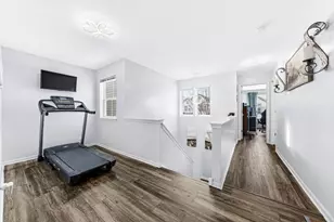 2874 Falling Waters Ln, Lindenhurst, IL 60046 - Photo 18