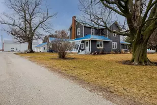 10147 N 1000 E Rd, Chenoa, IL 61726 - Photo 2