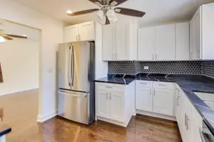 9115 S Green St, Chicago, IL 60620 - Photo 6