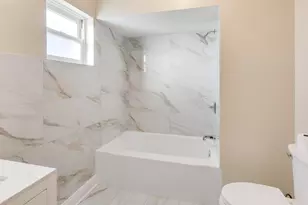 9115 S Green St, Chicago, IL 60620 - Photo 12